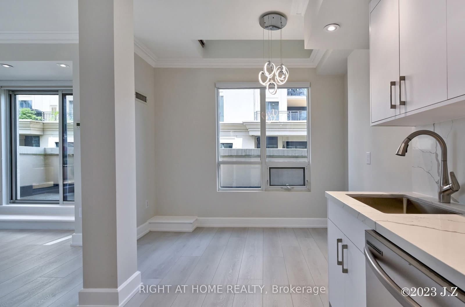 650 Sheppard Avenue E, Unit PH15 thumbnail 8