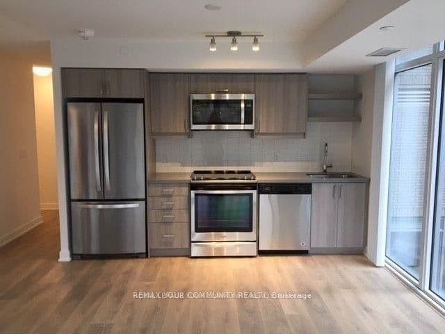 50 Wellesley Street E, Unit 302 thumbnail 4