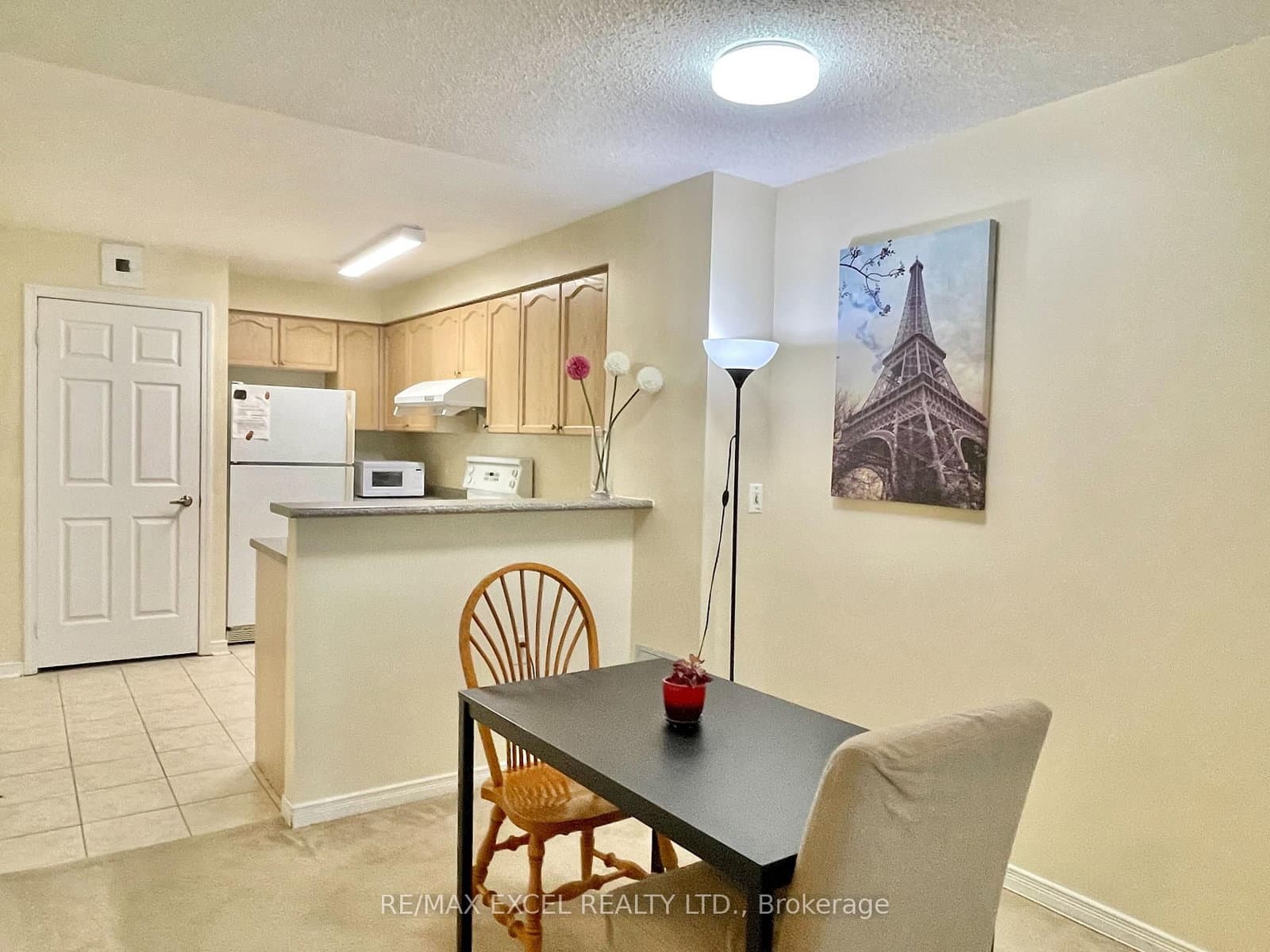 28 Olive Avenue, Unit 201 thumbnail 5