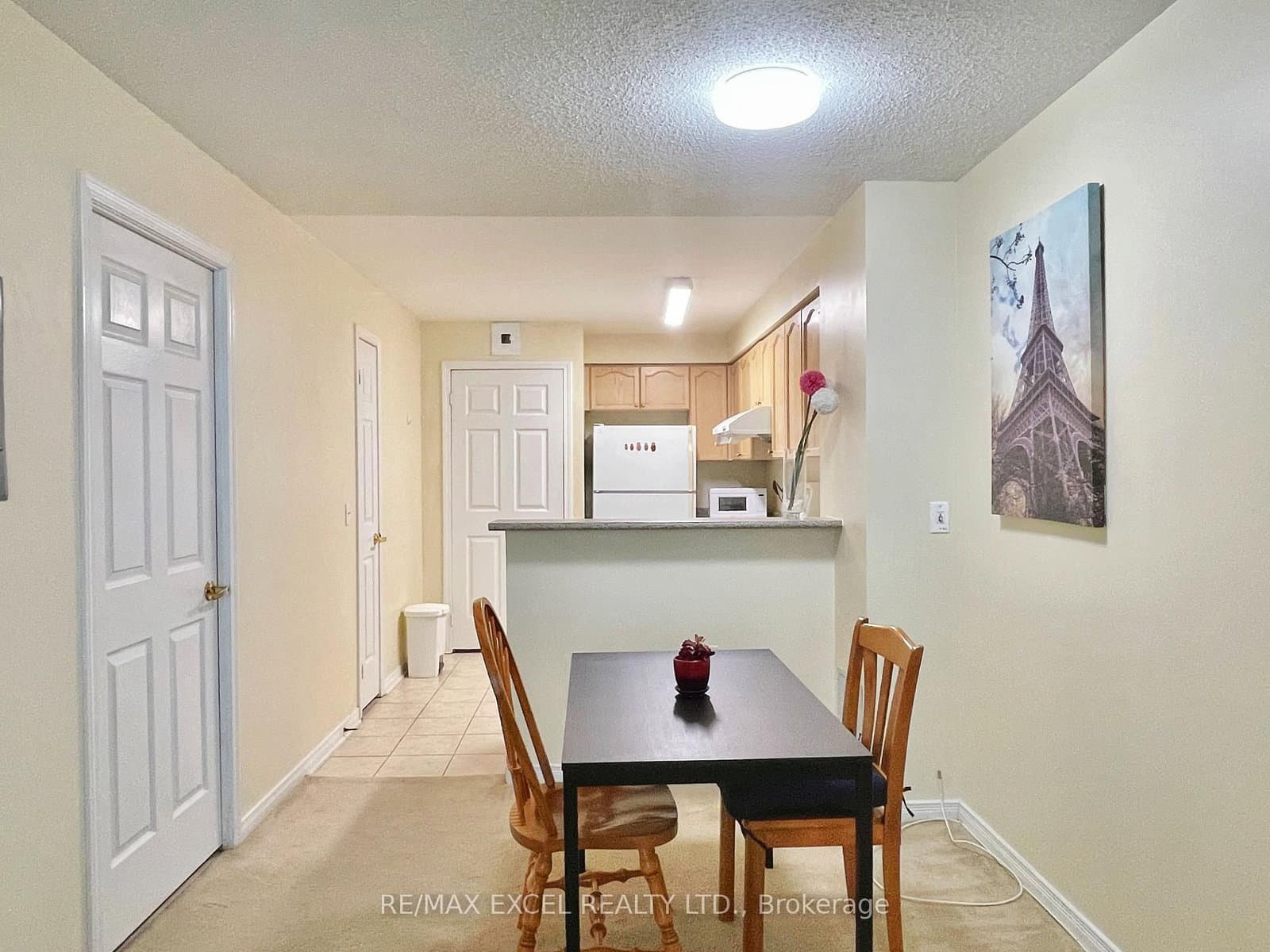 28 Olive Avenue, Unit 201 thumbnail 6