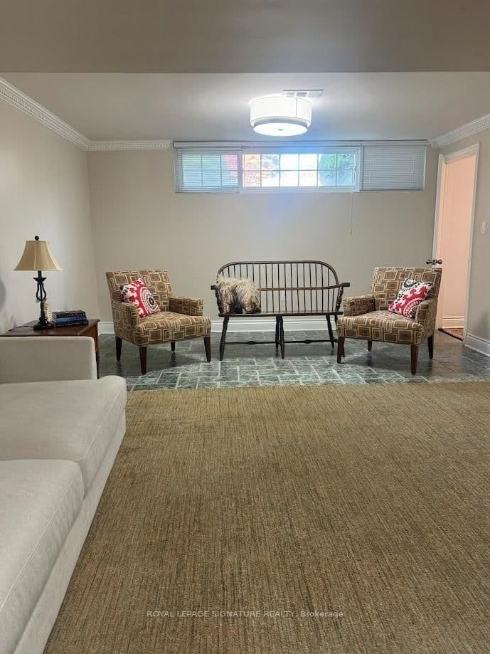 31 Whitelock Crescent, Unit Bsmt thumbnail 3