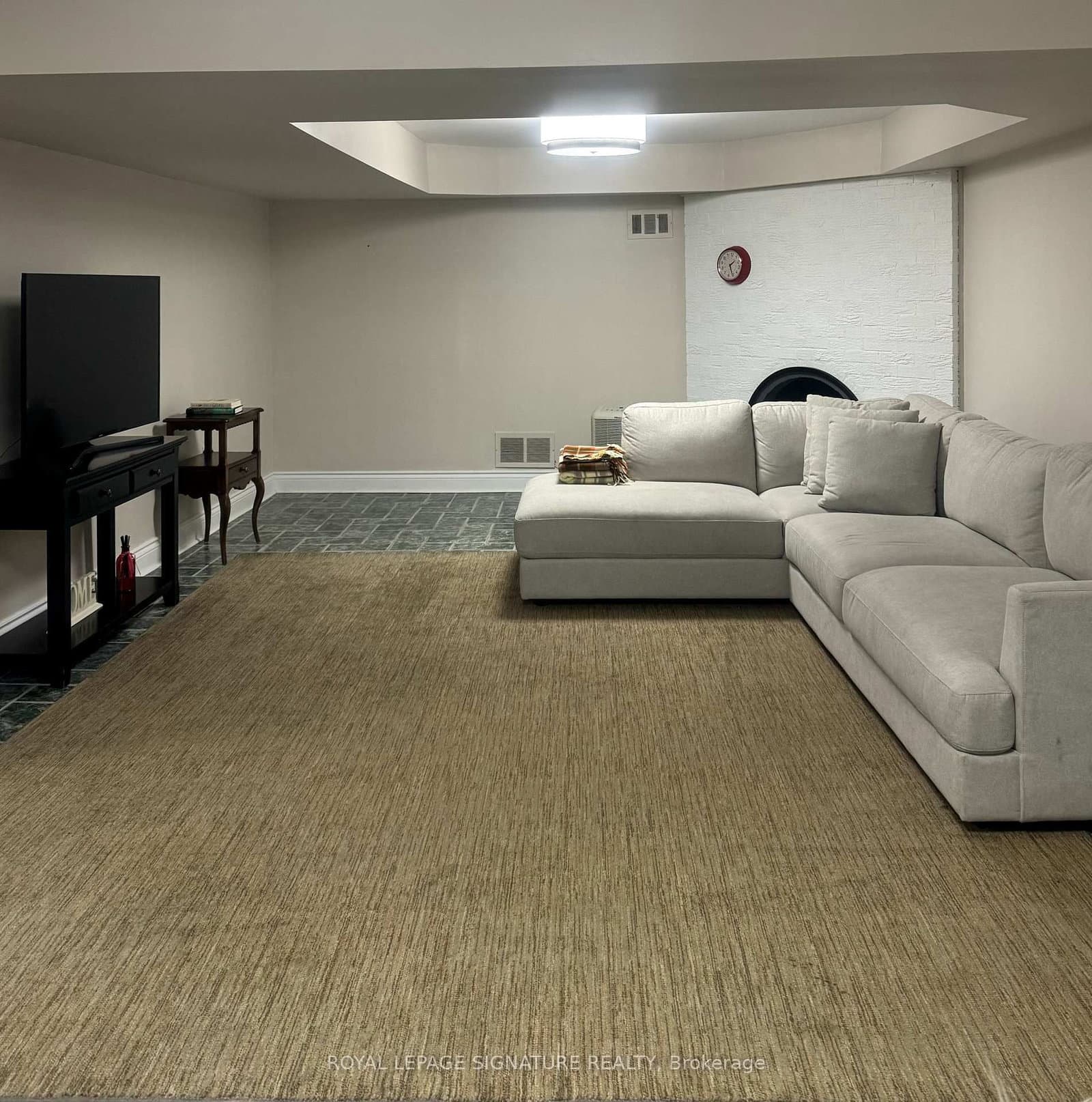31 Whitelock Crescent, Unit Bsmt thumbnail 4