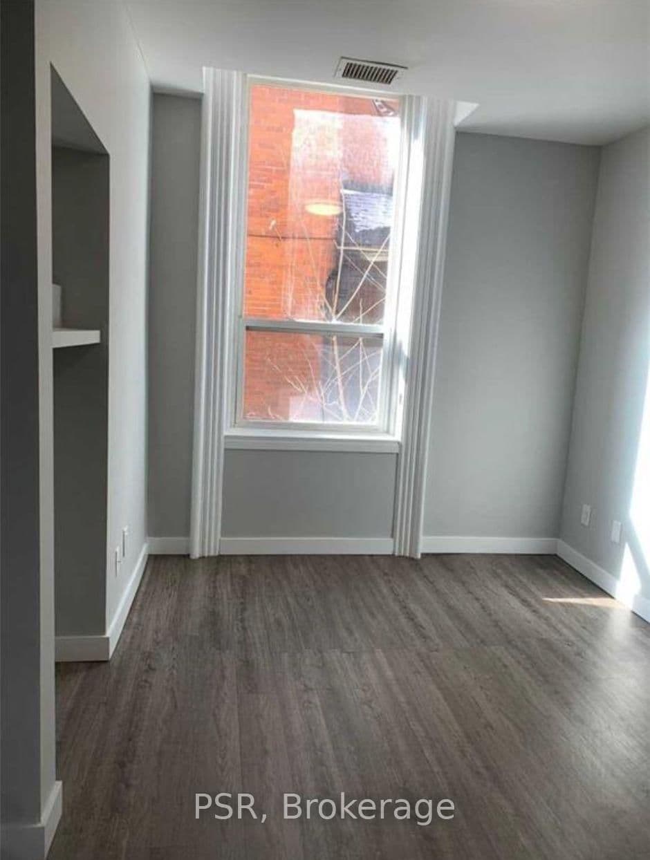 205 Gerrard Street E, Unit 3 thumbnail 5