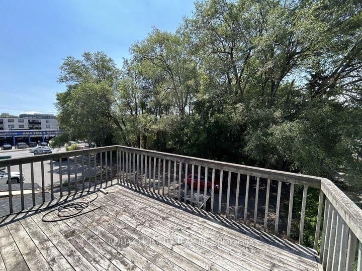 3432 Bathurst Street, Unit 2 thumbnail 3