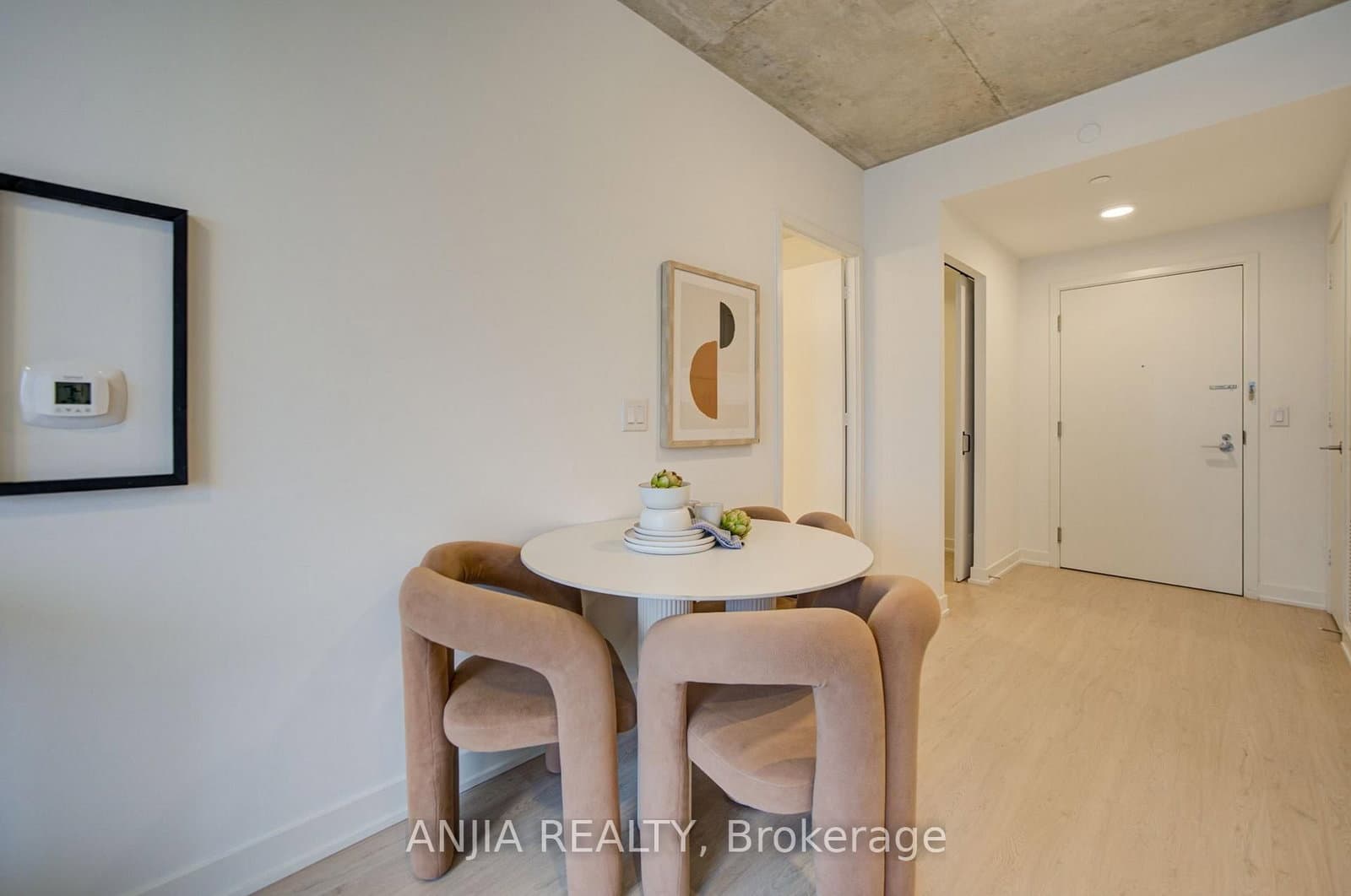 65 Mutual Street, Unit 2303 thumbnail 9