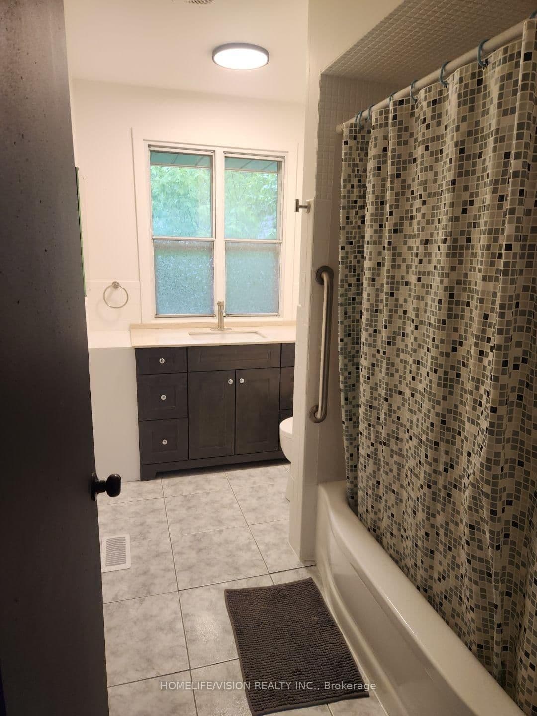 6 Brenham Crescent thumbnail 15
