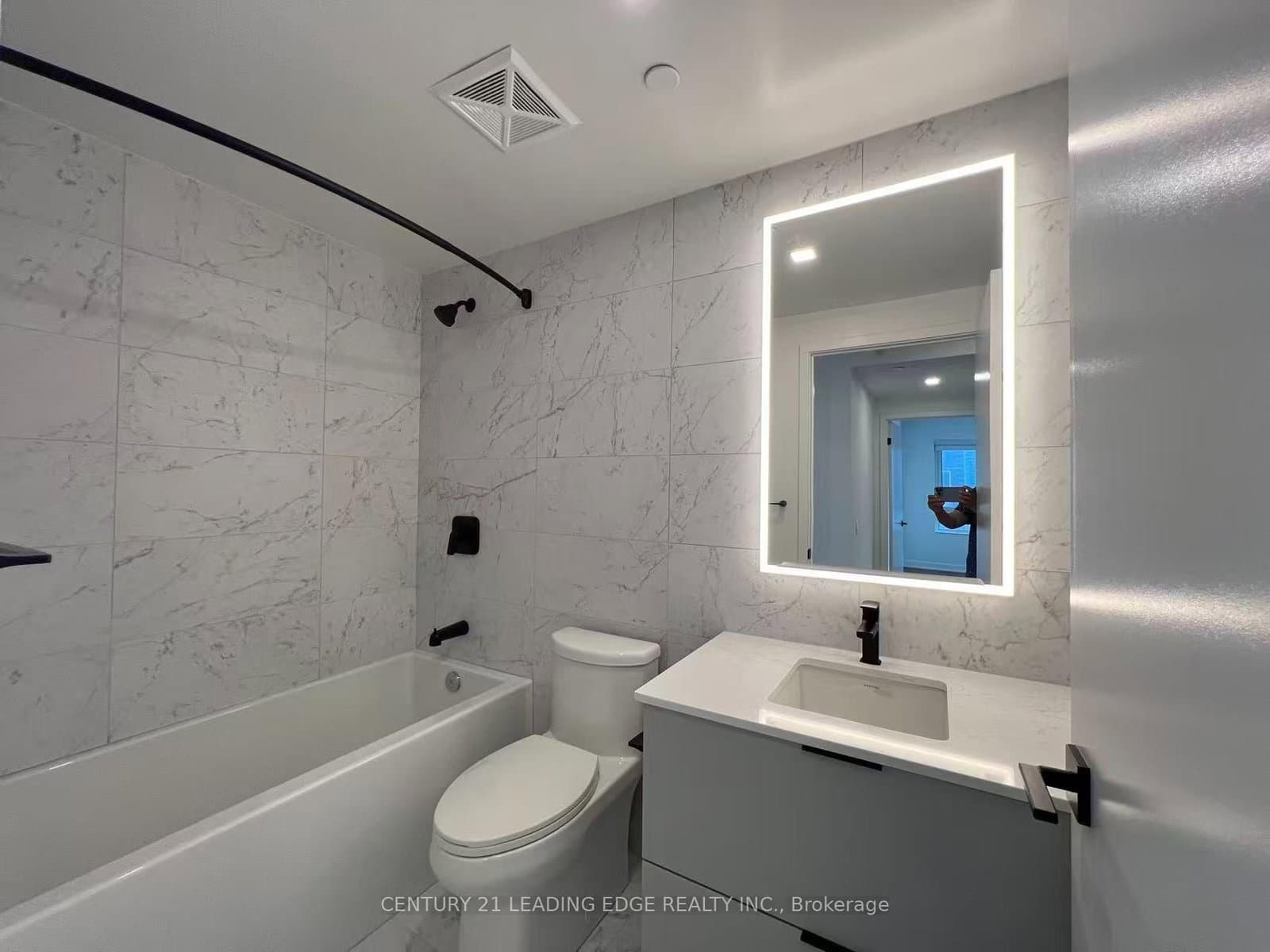 609 Sherbourne Street, Unit 3204 thumbnail 14