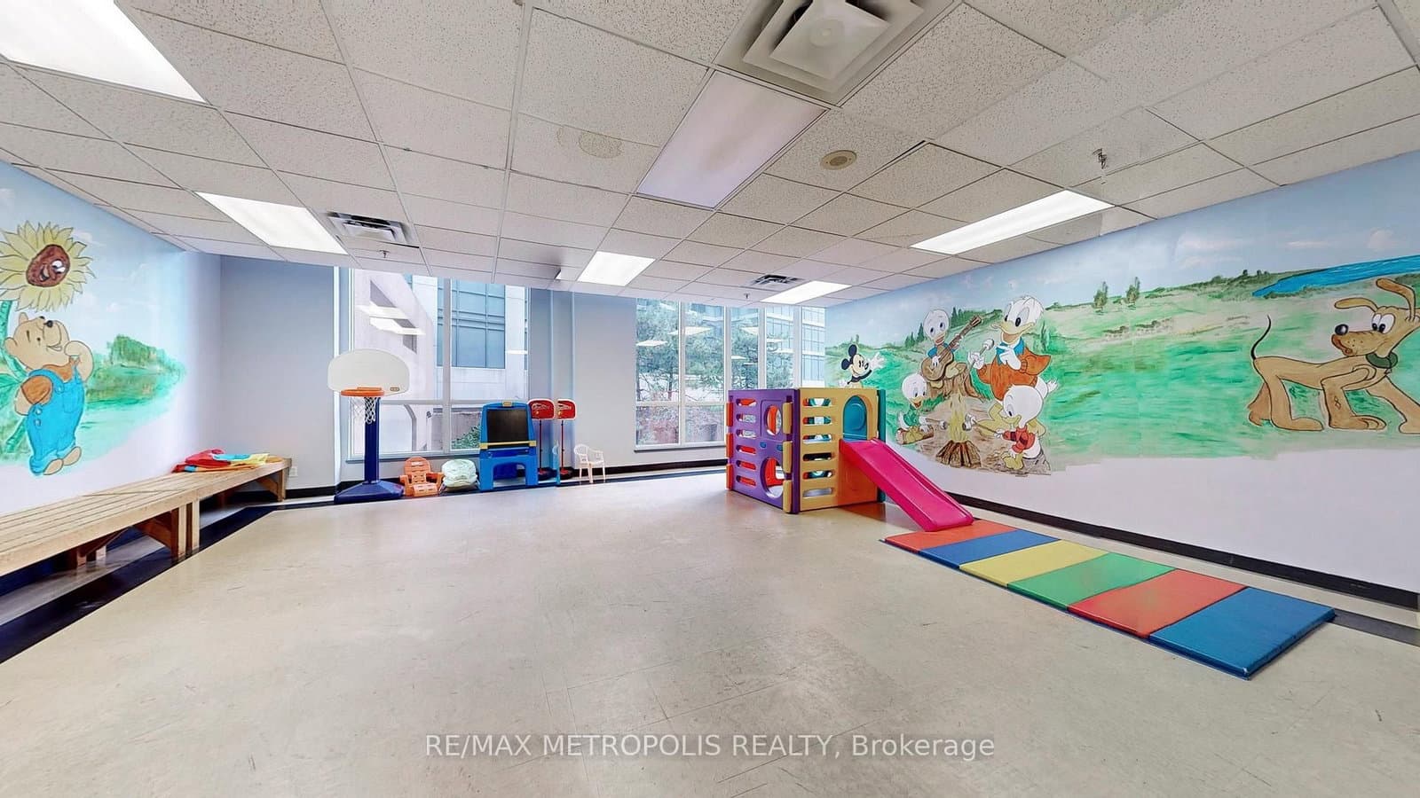7 Carlton Street, Unit 810 thumbnail 14