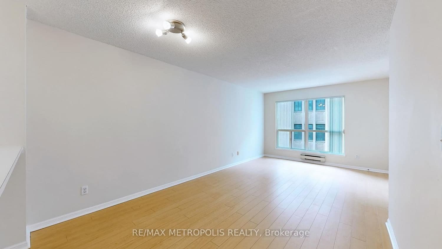 7 Carlton Street, Unit 810 thumbnail 17