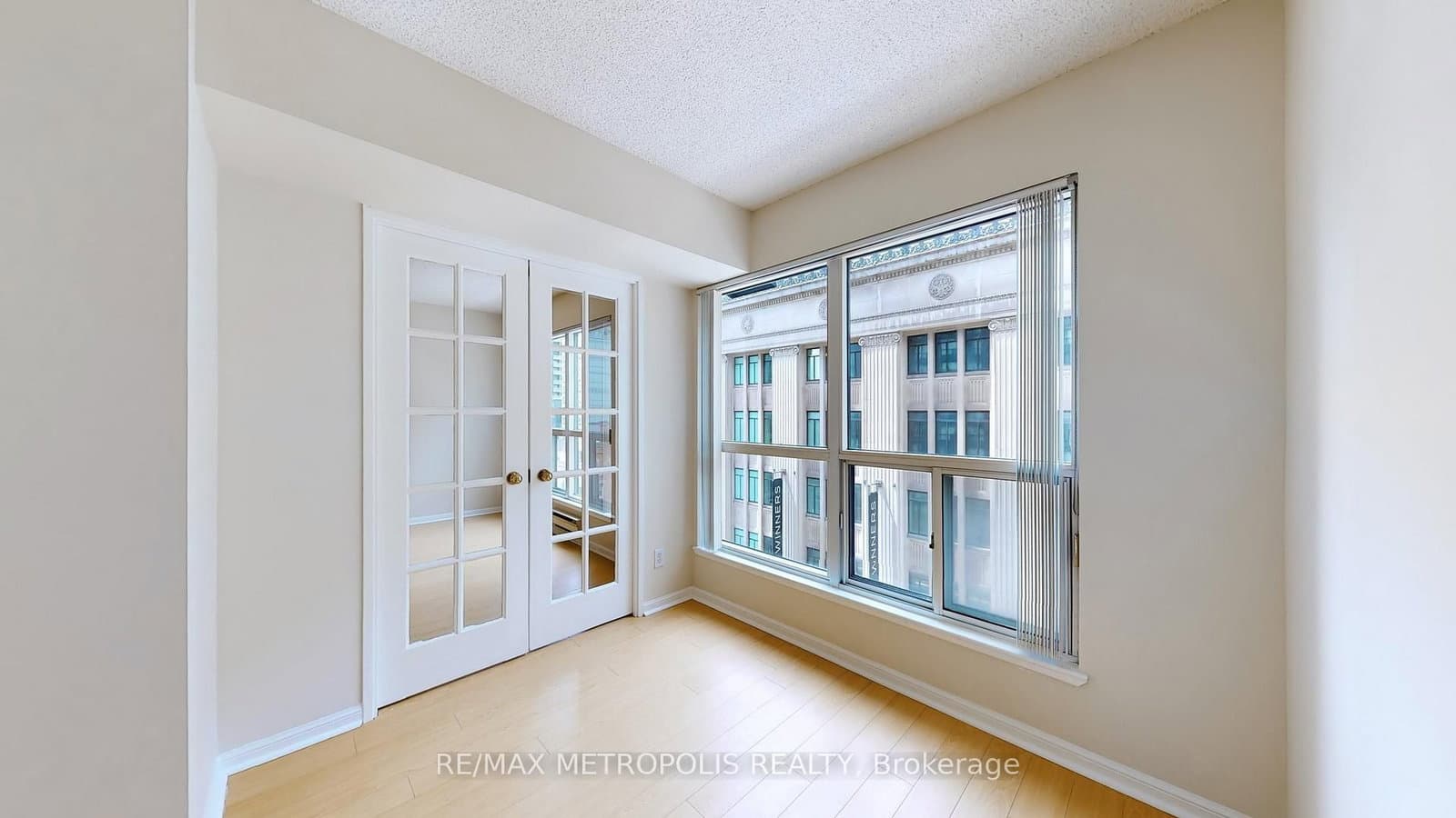 7 Carlton Street, Unit 810 thumbnail 29
