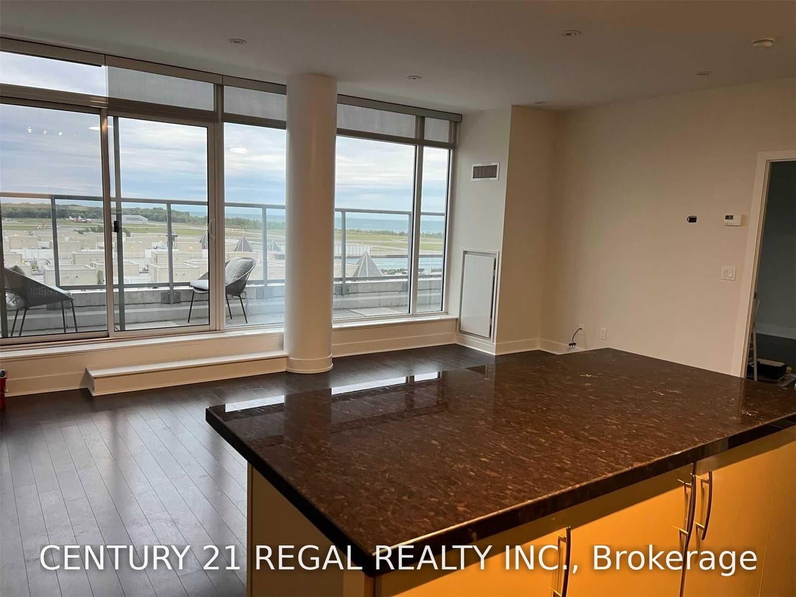 90 Stadium Road, Unit 908 thumbnail 8