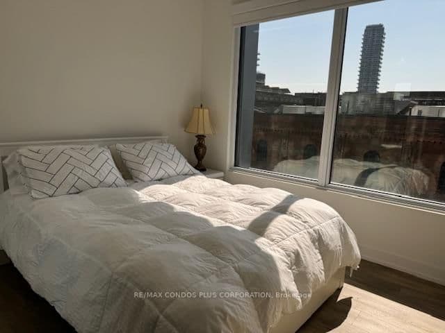 158 Front Street E, Unit 403 thumbnail 22