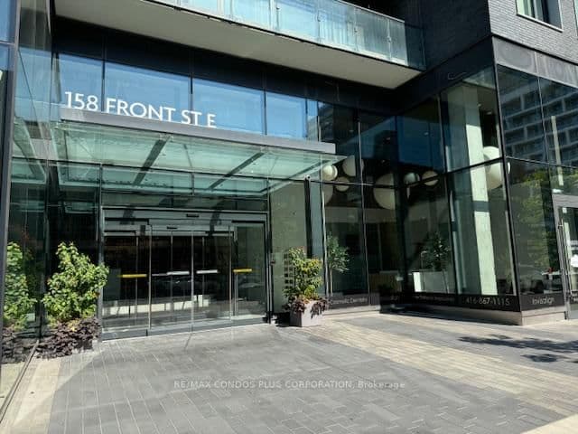 158 Front Street E, Unit 403 thumbnail 3