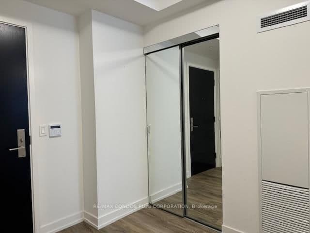 158 Front Street E, Unit 403 thumbnail 6