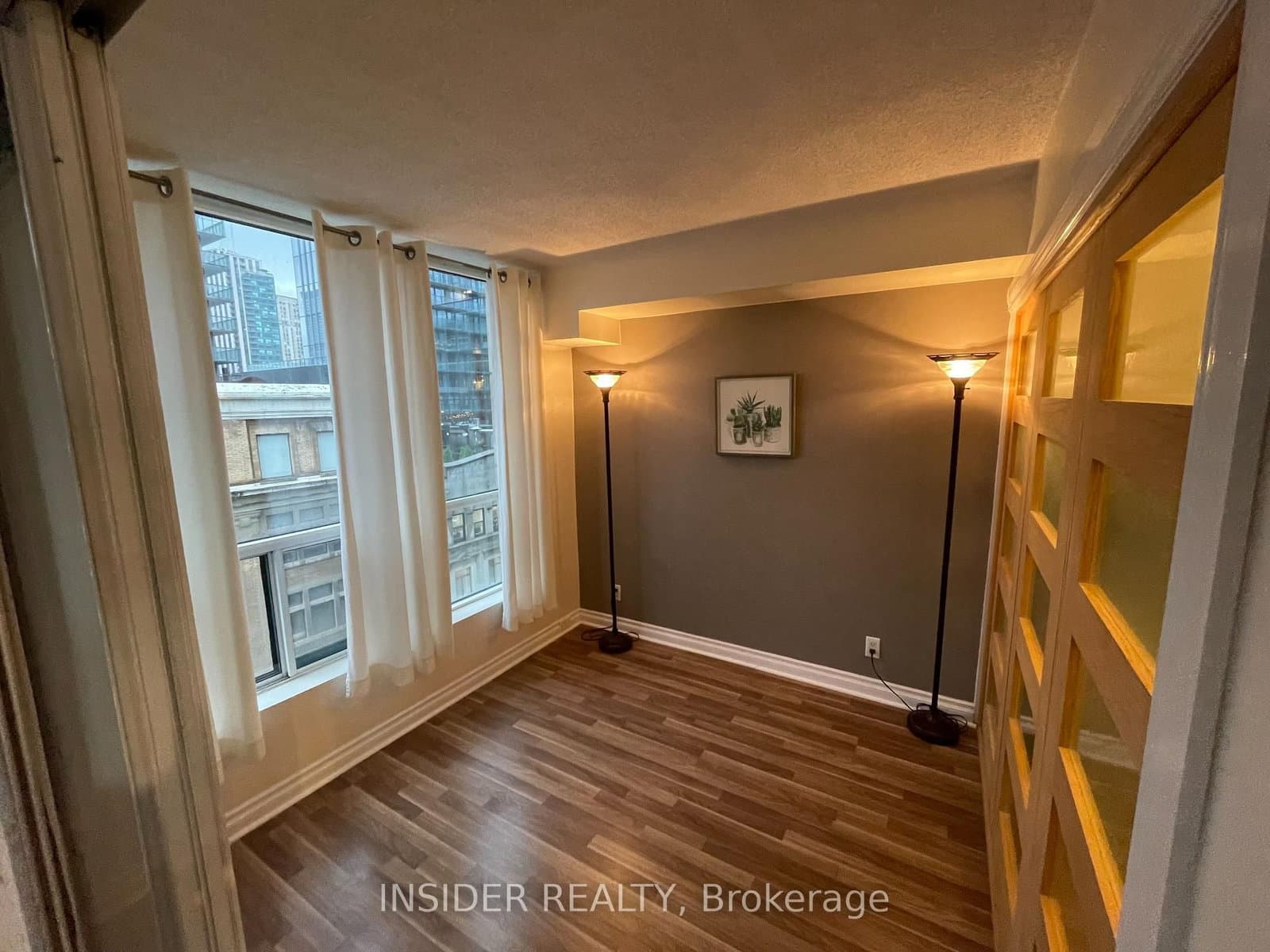 92 King Street E, Unit 710 thumbnail 4