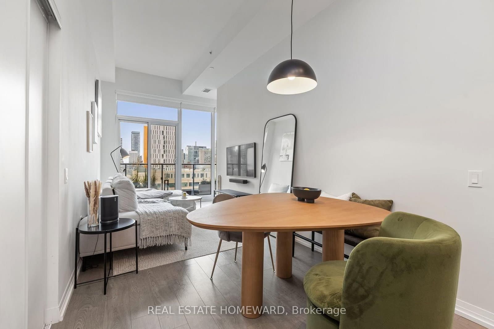 251 Jarvis Street, Unit 2006 thumbnail 6
