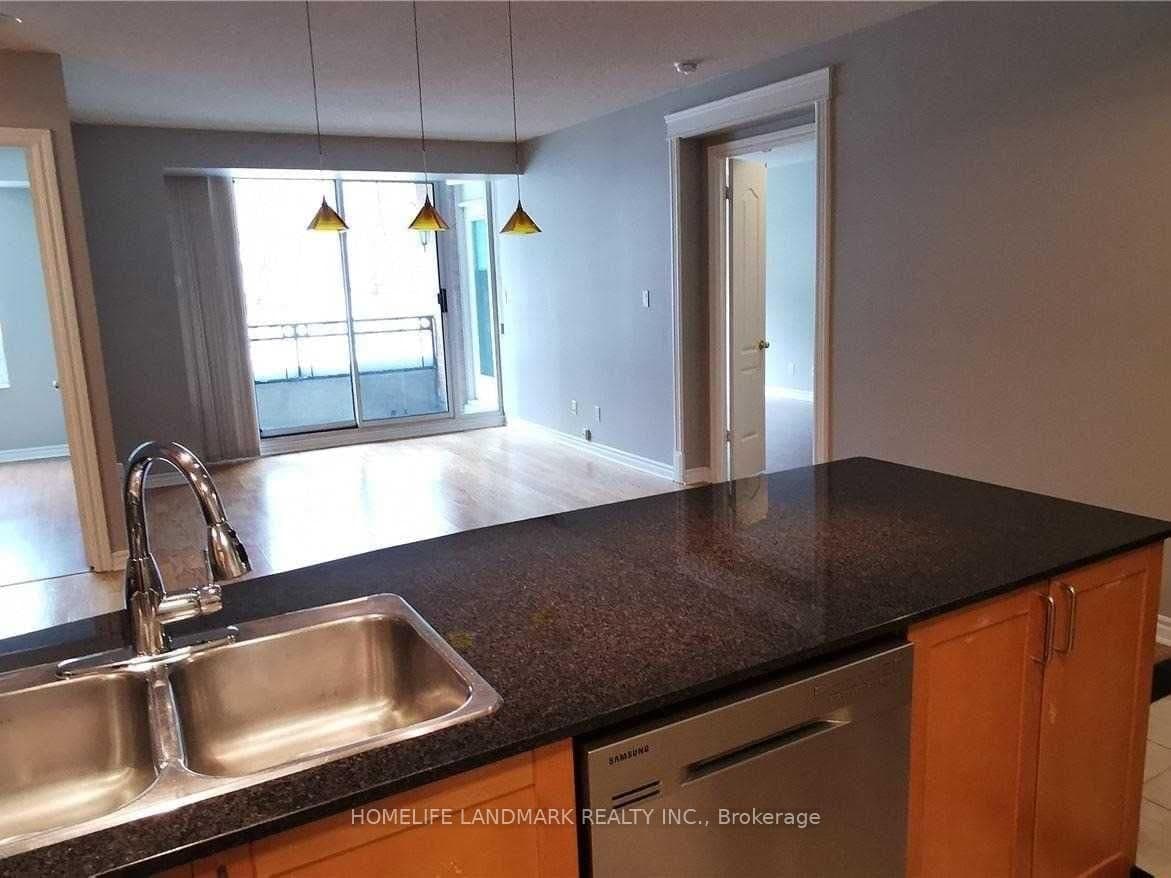 18 William Carson Crescent, Unit 304 thumbnail 8