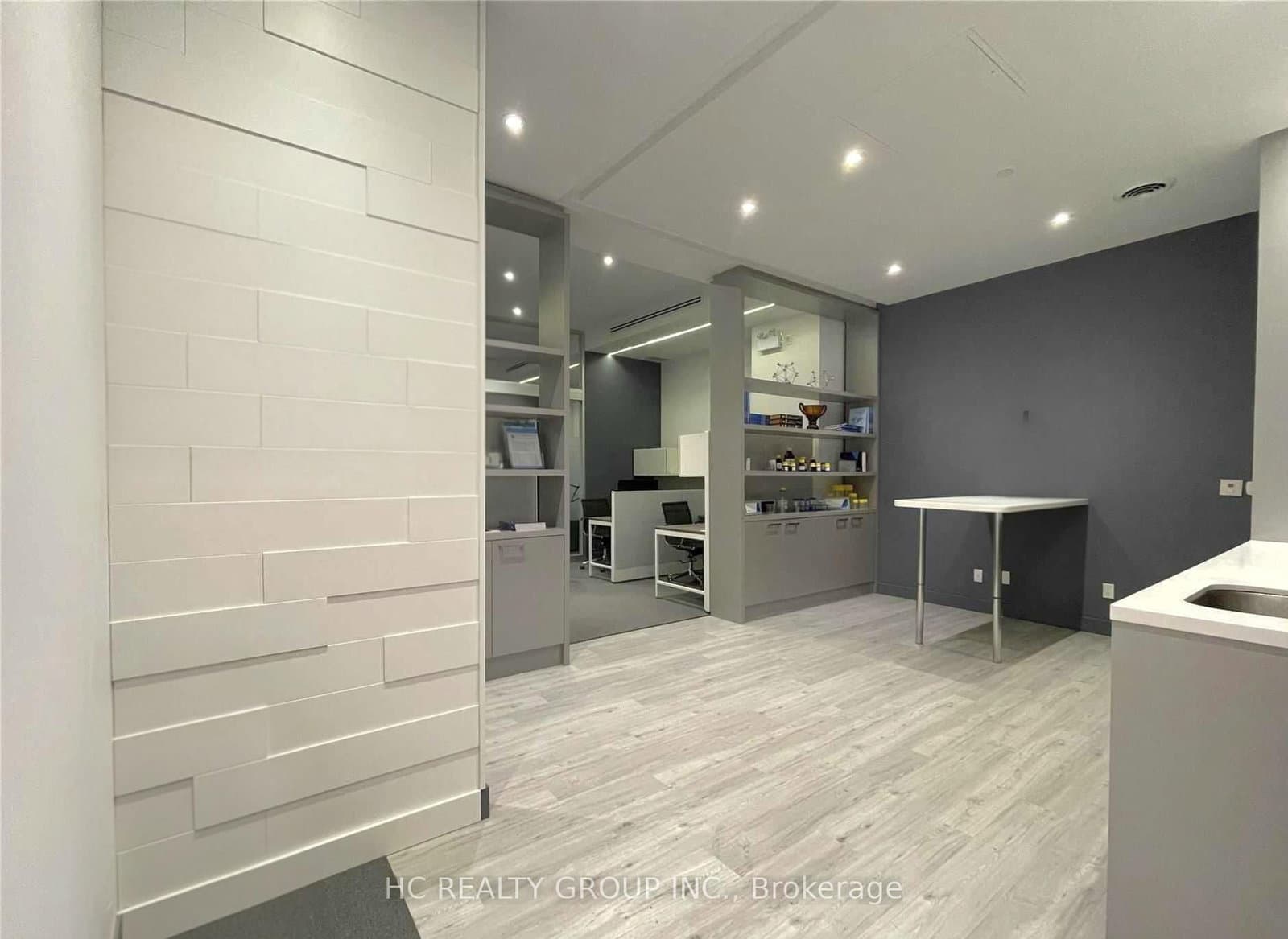 4789 Yonge Street, Unit 611 thumbnail 6