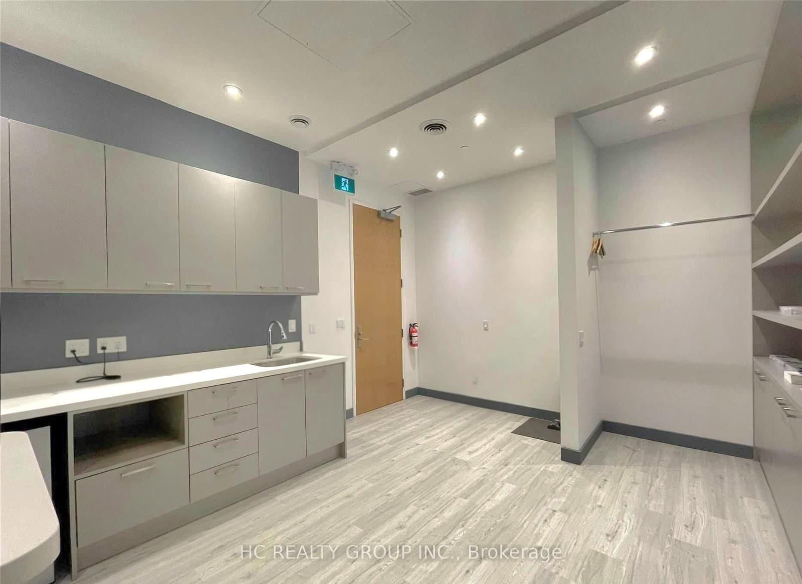 4789 Yonge Street, Unit 611 thumbnail 7