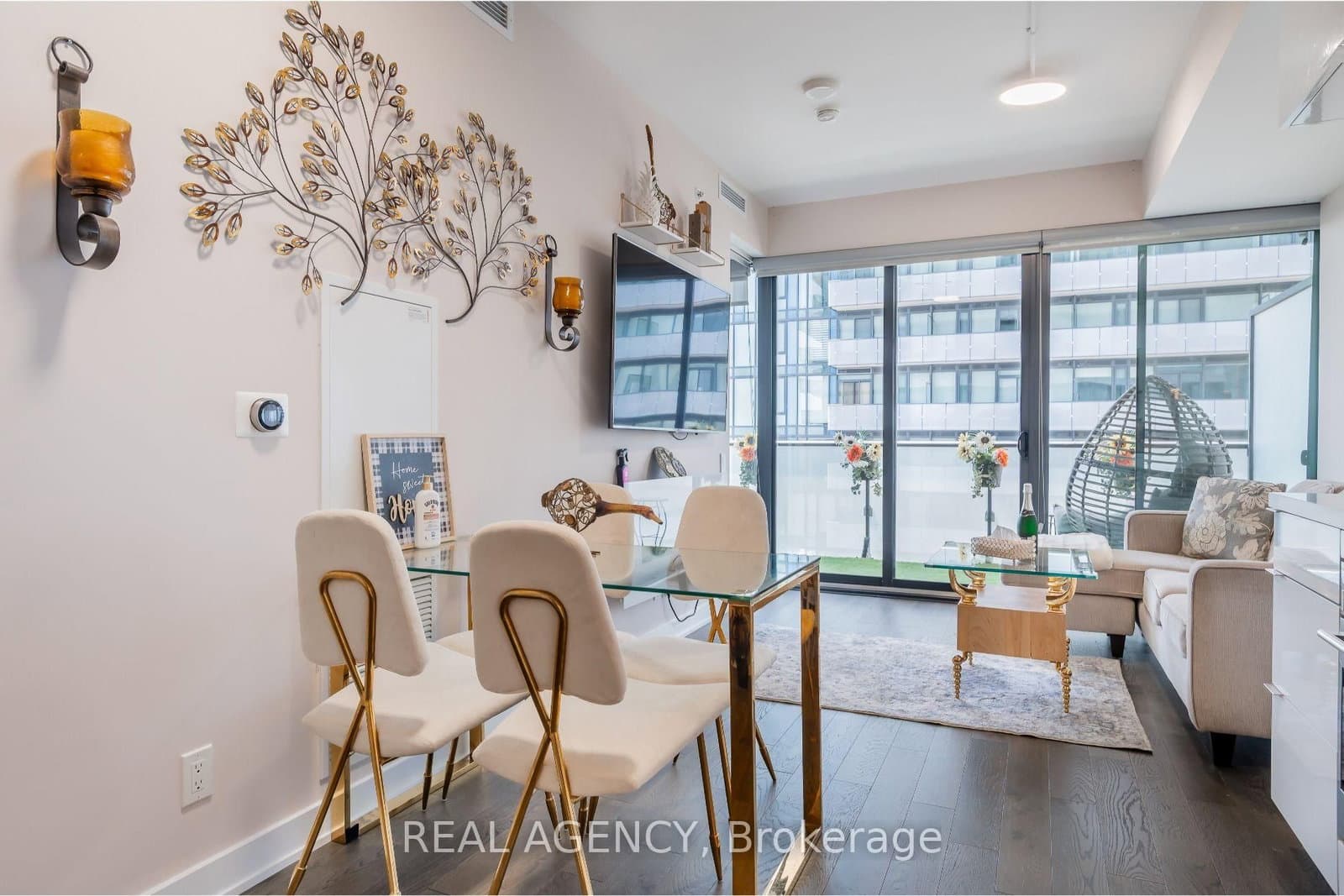 185 Roehampton Avenue, Unit 2512 thumbnail 14