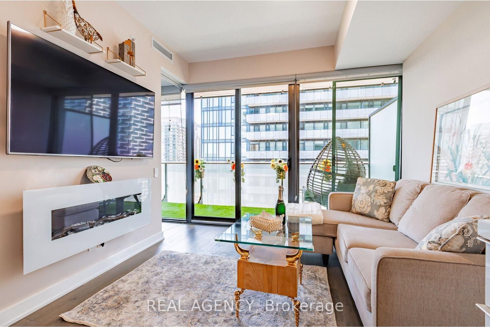 185 Roehampton Avenue, Unit 2512 thumbnail 17