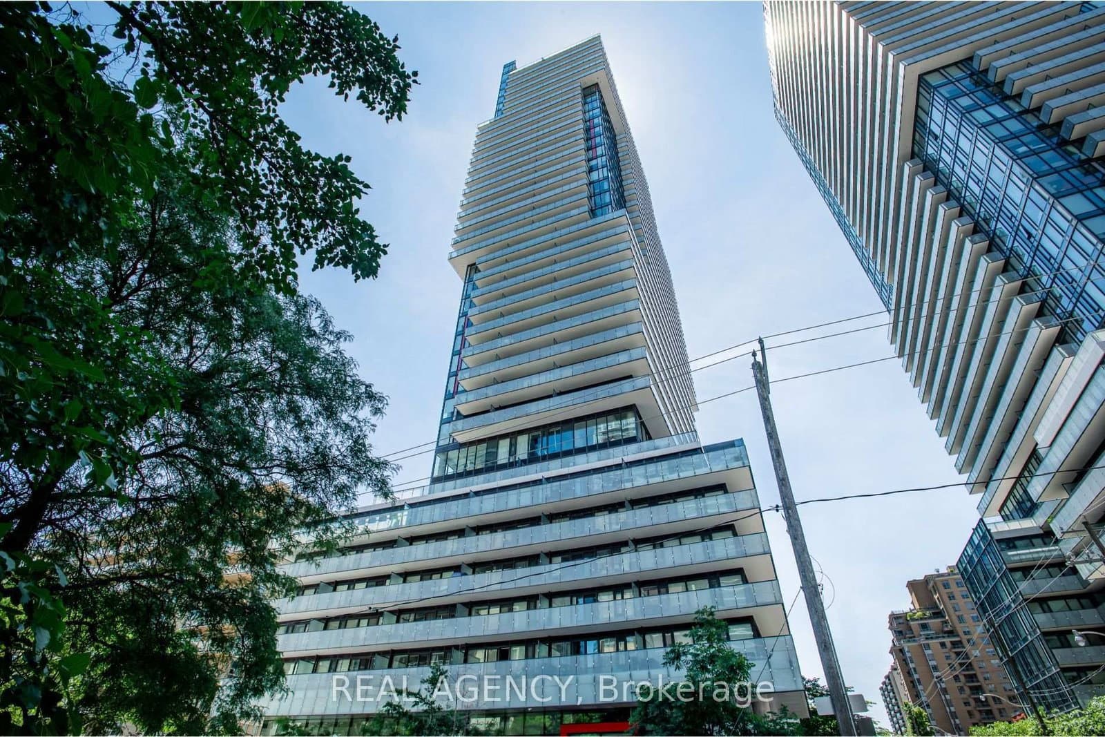 185 Roehampton Avenue, Unit 2512 thumbnail 2