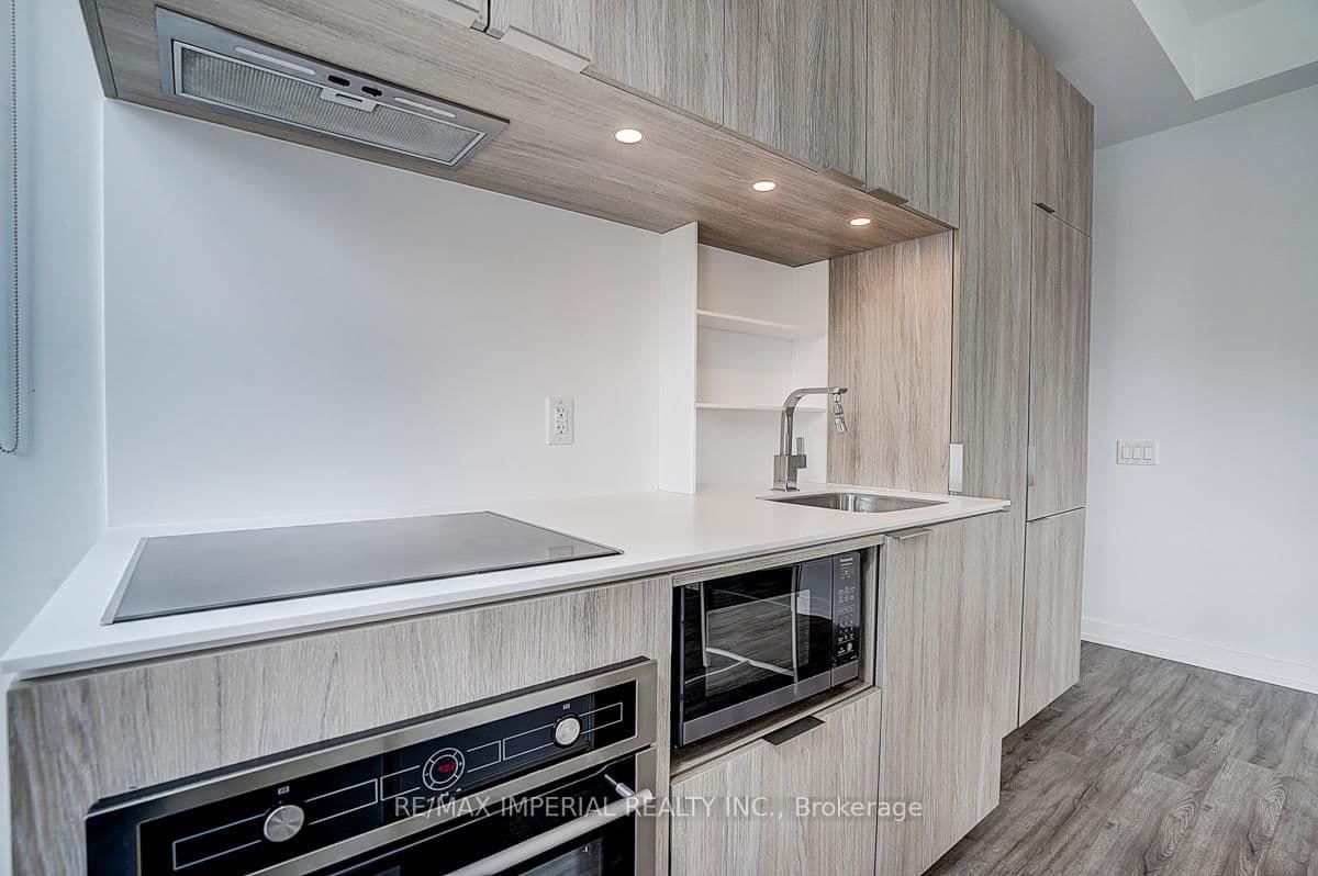 77 Shuter Street, Unit 710 thumbnail 13