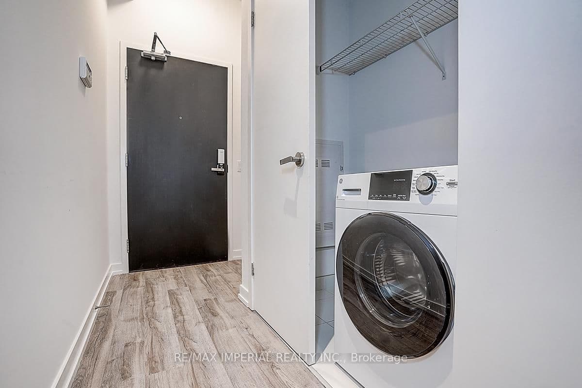 77 Shuter Street, Unit 710 thumbnail 4