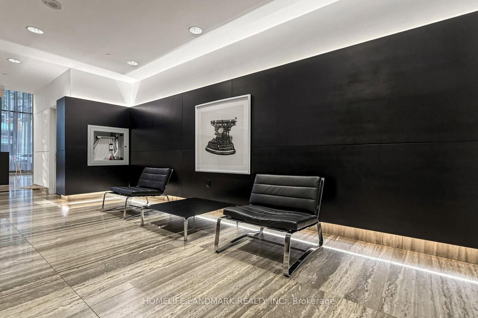 110 Charles Street E, Unit Th03 thumbnail 10