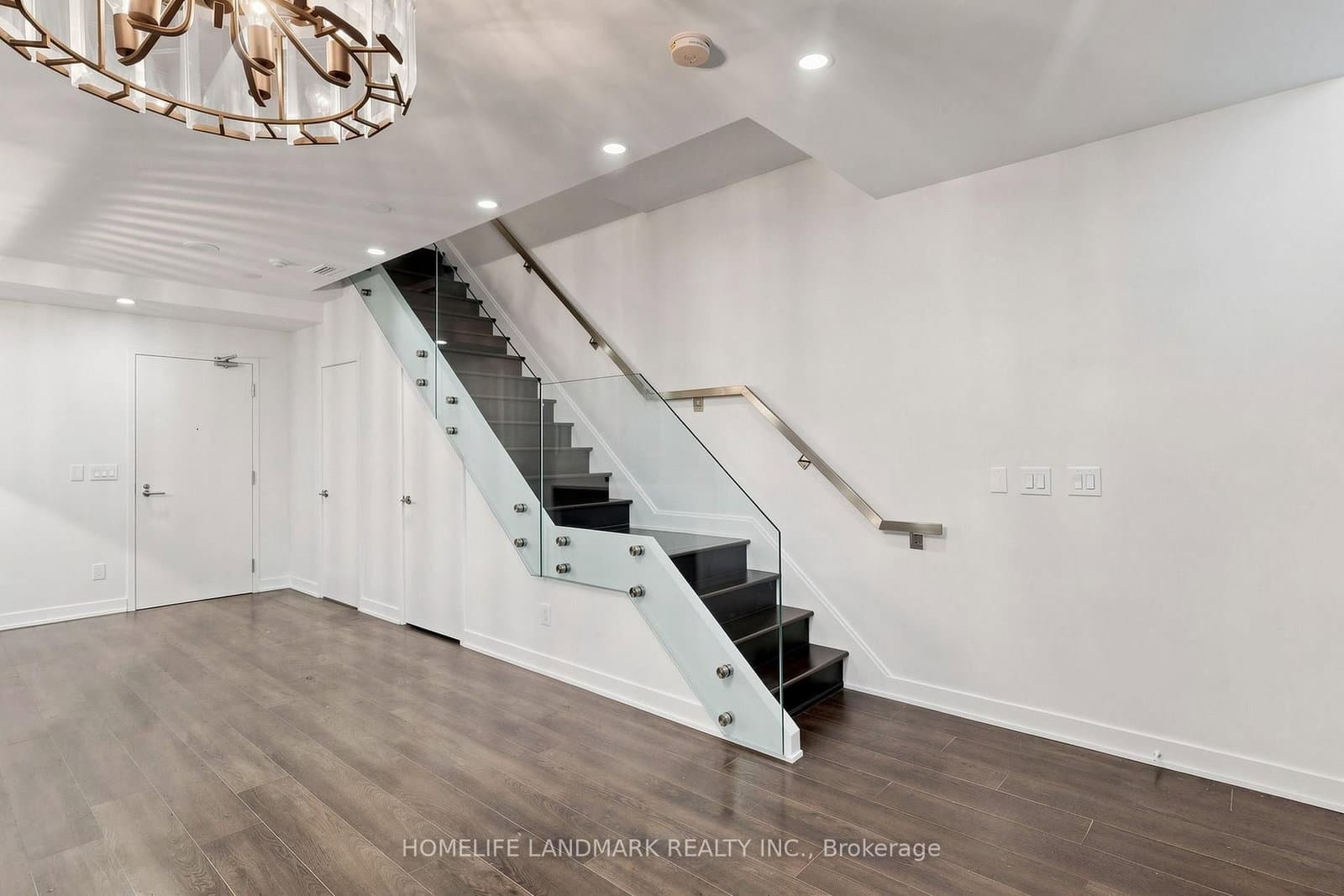 110 Charles Street E, Unit Th03 thumbnail 22