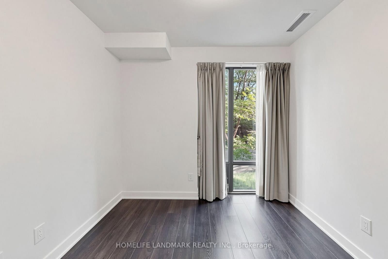 110 Charles Street E, Unit Th03 thumbnail 32