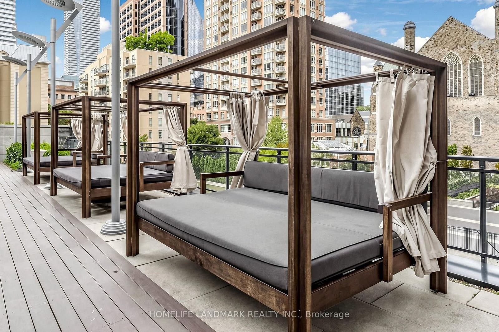 110 Charles Street E, Unit Th03 thumbnail 43