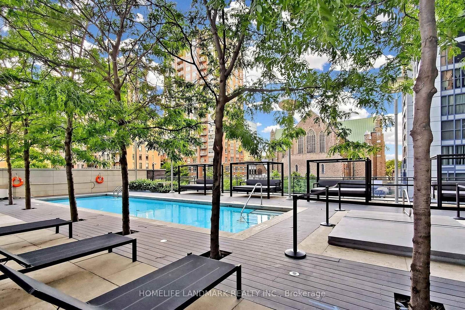 110 Charles Street E, Unit Th03 thumbnail 48