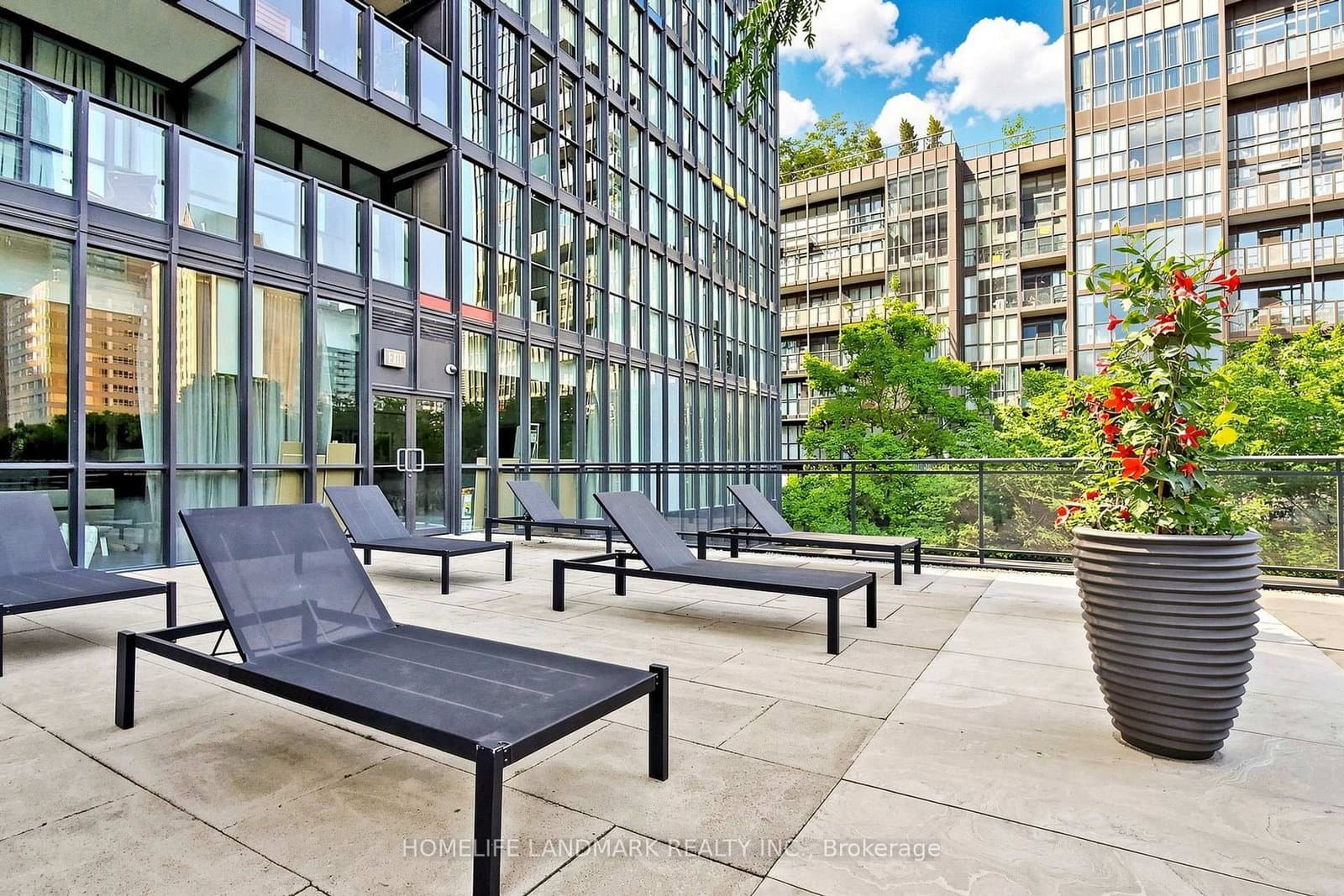 110 Charles Street E, Unit Th03 thumbnail 49