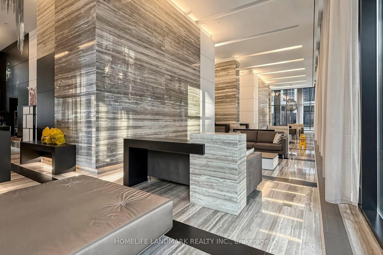 110 Charles Street E, Unit Th03 thumbnail 8