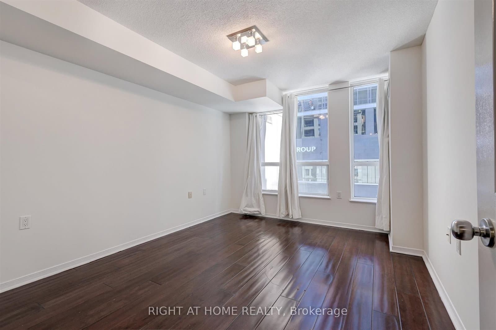 388 Bloor Street E, Unit 507 thumbnail 7