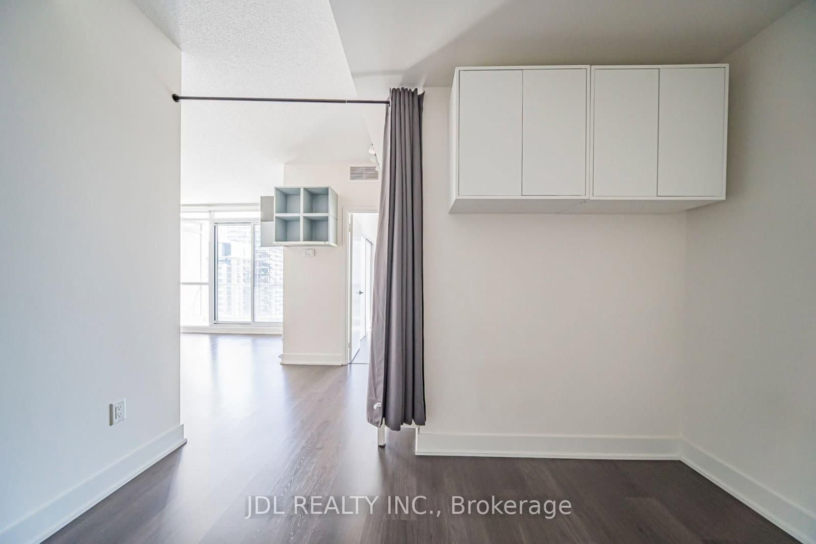 30 Roehampton Avenue, Unit 2309 thumbnail 12