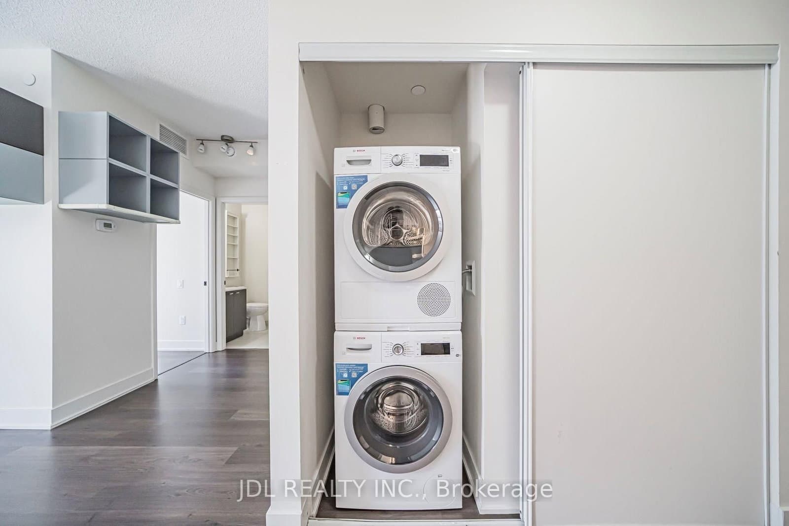 30 Roehampton Avenue, Unit 2309 thumbnail 15