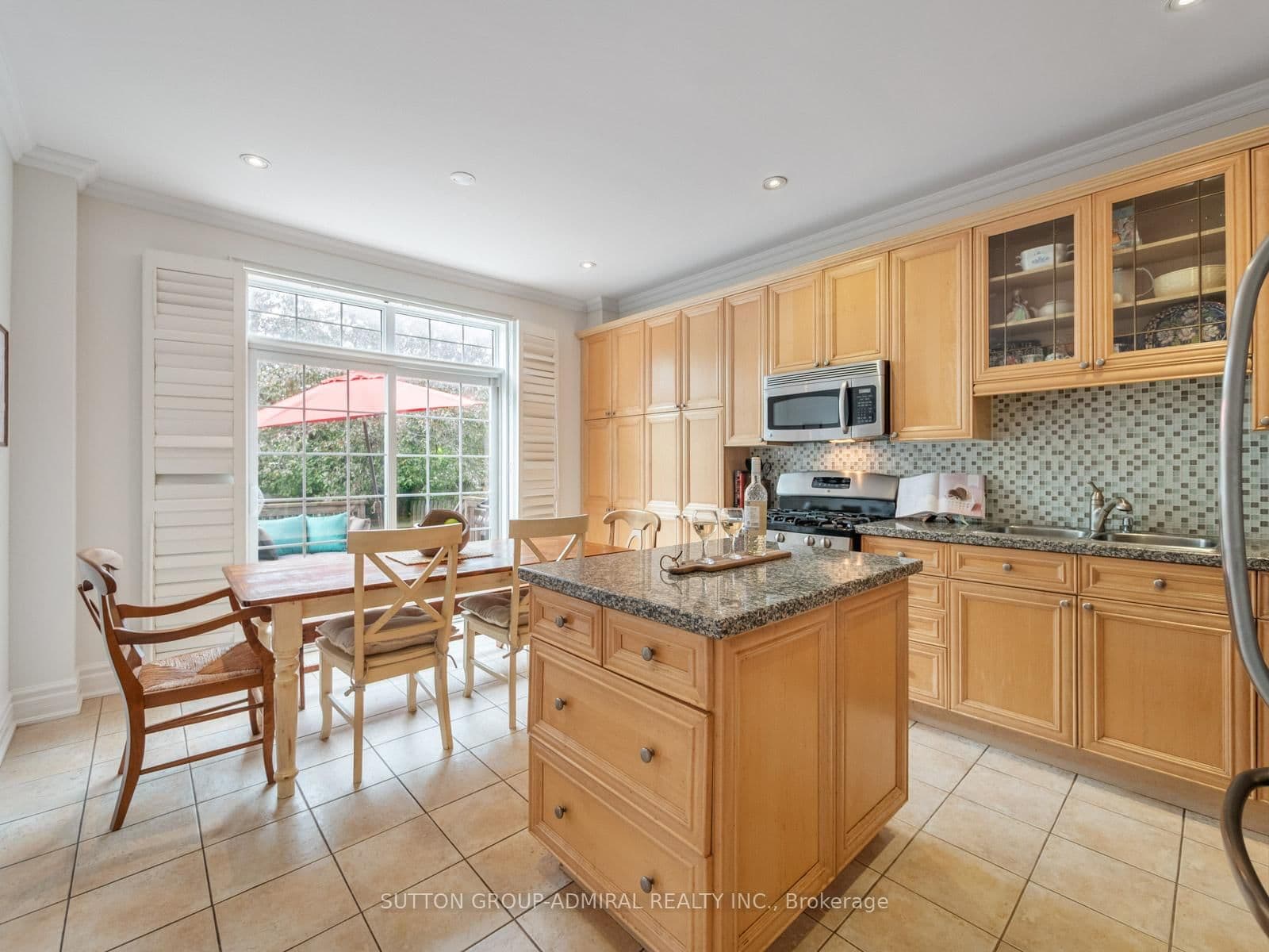 255 Cocksfield Avenue thumbnail 10