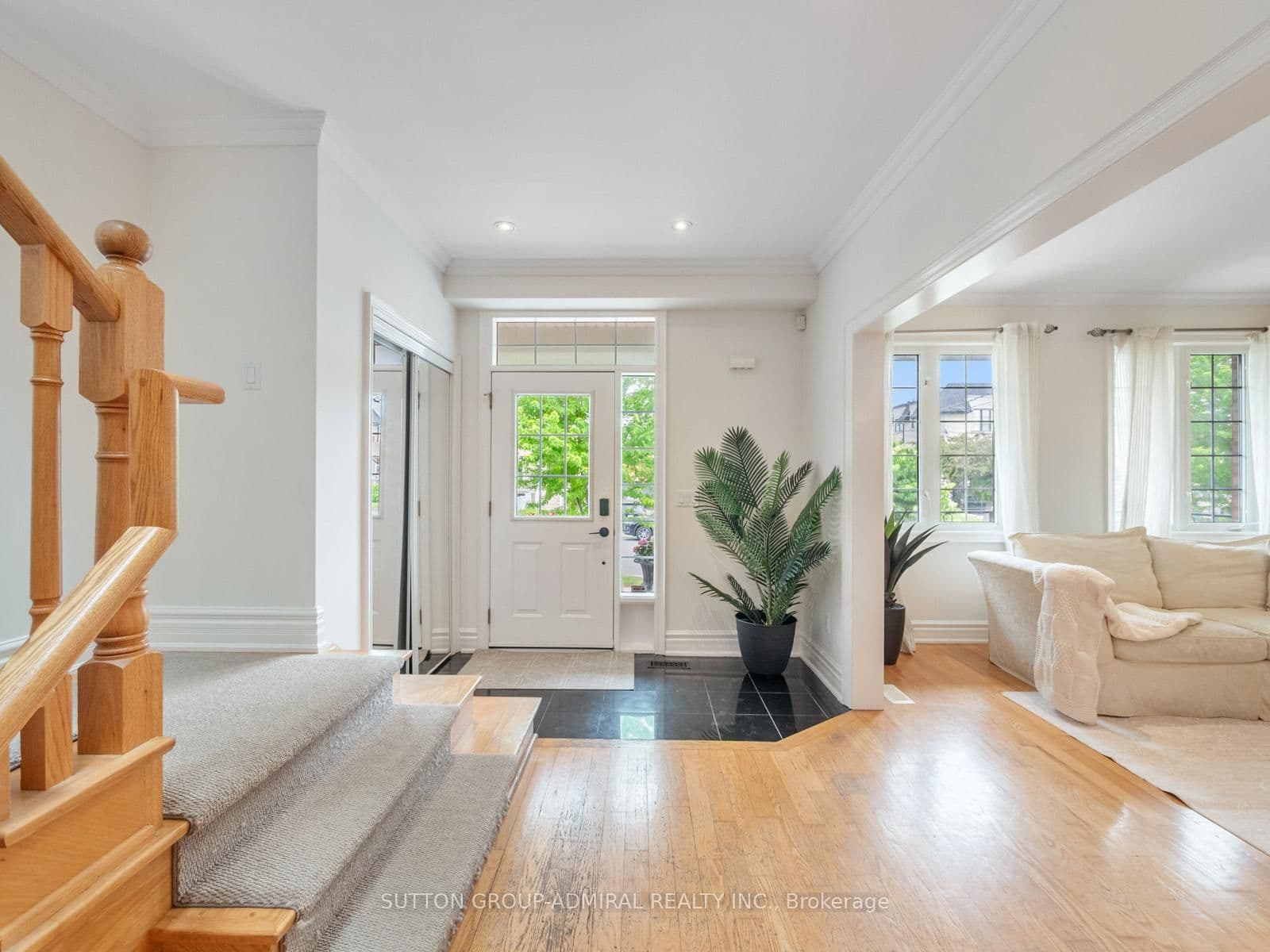 255 Cocksfield Avenue thumbnail 2