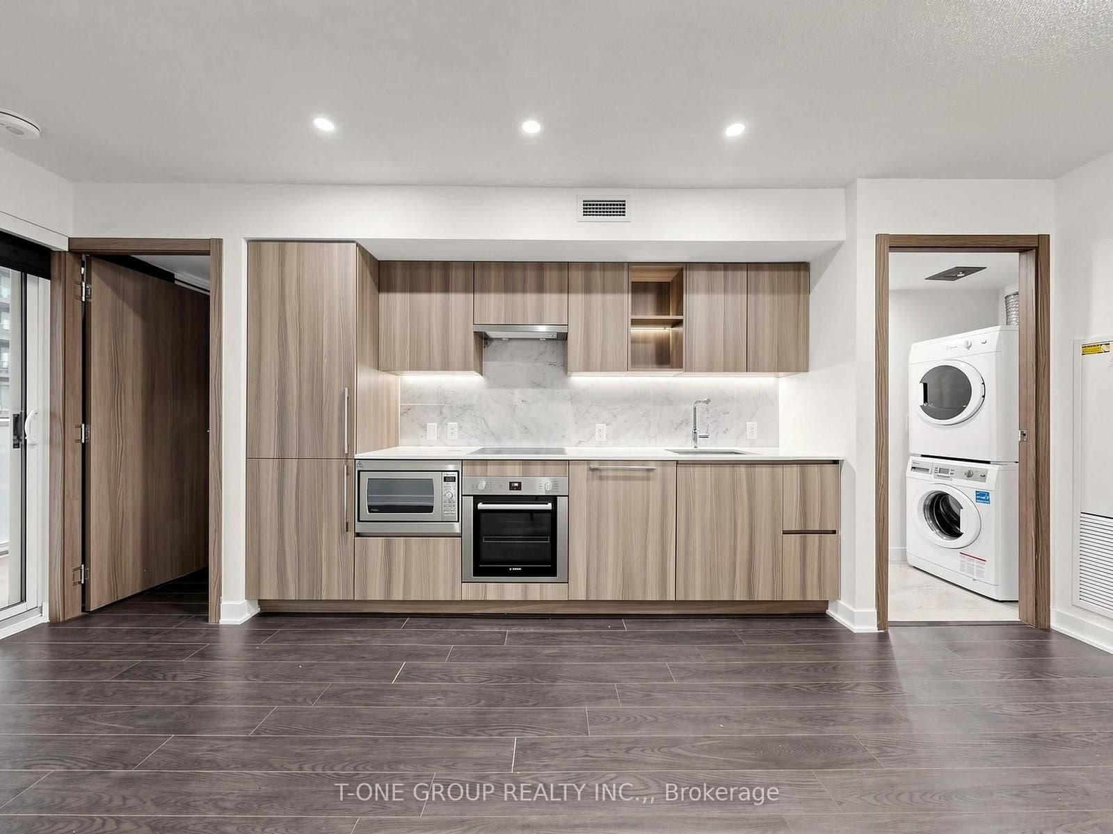 19 Bathurst Street, Unit 1502 thumbnail 12
