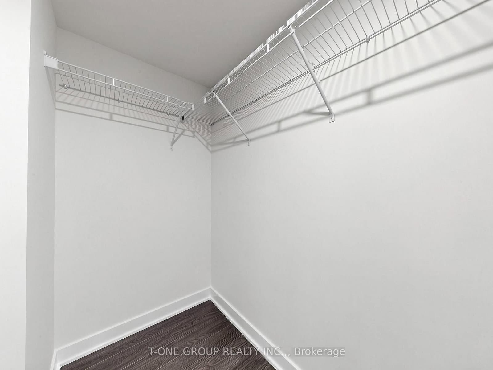 19 Bathurst Street, Unit 1502 thumbnail 18