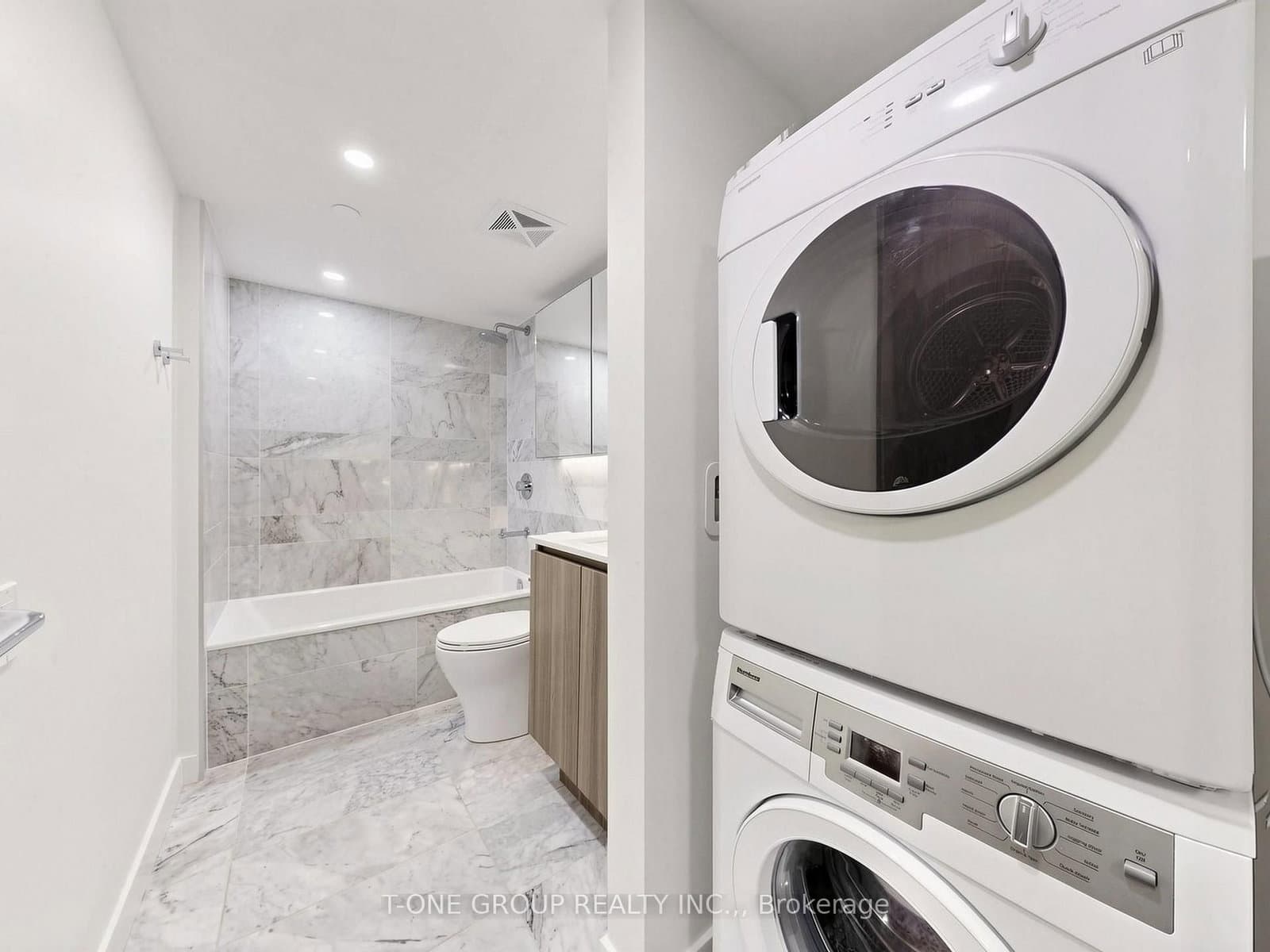 19 Bathurst Street, Unit 1502 thumbnail 19