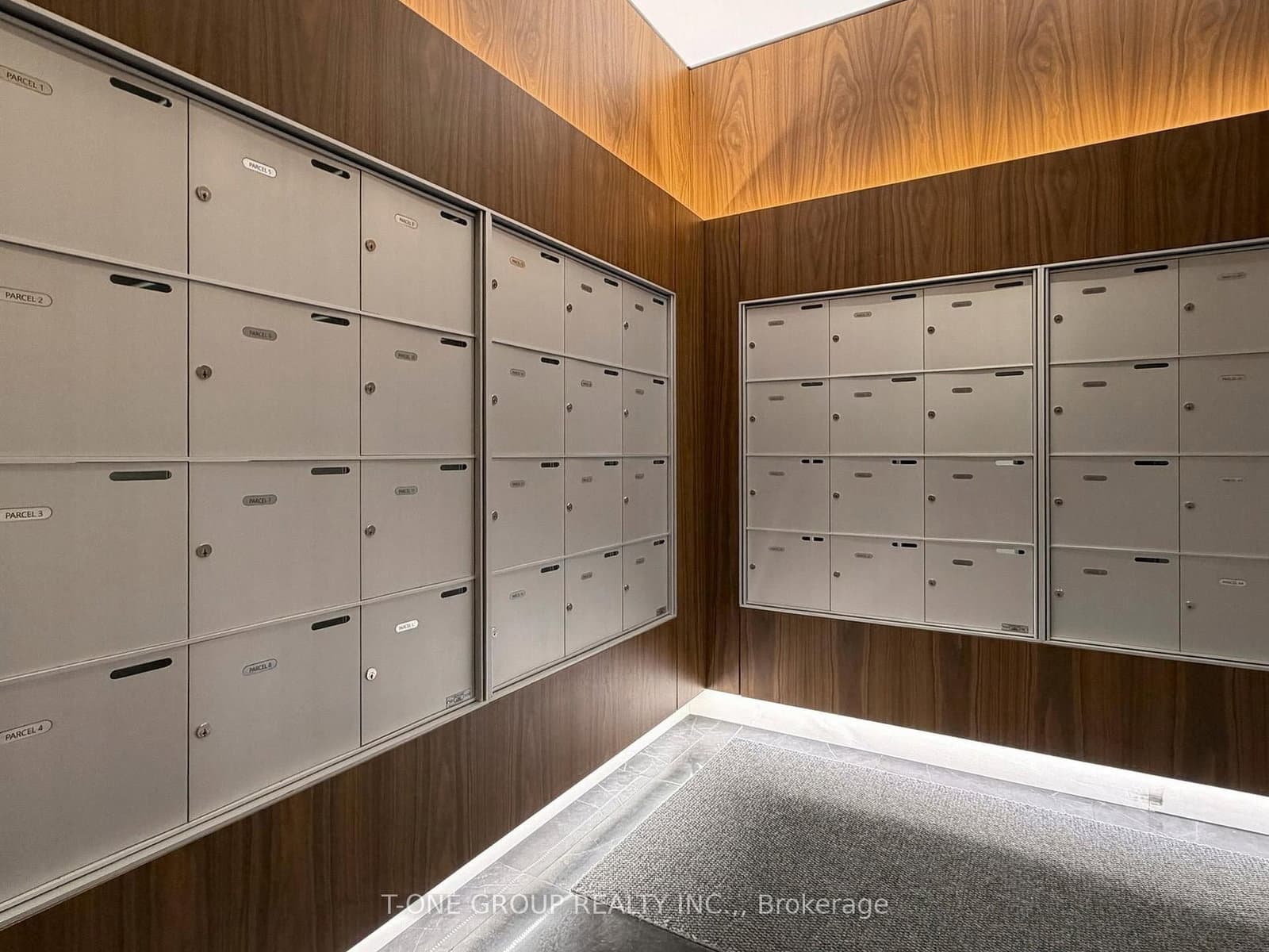 19 Bathurst Street, Unit 1502 thumbnail 37