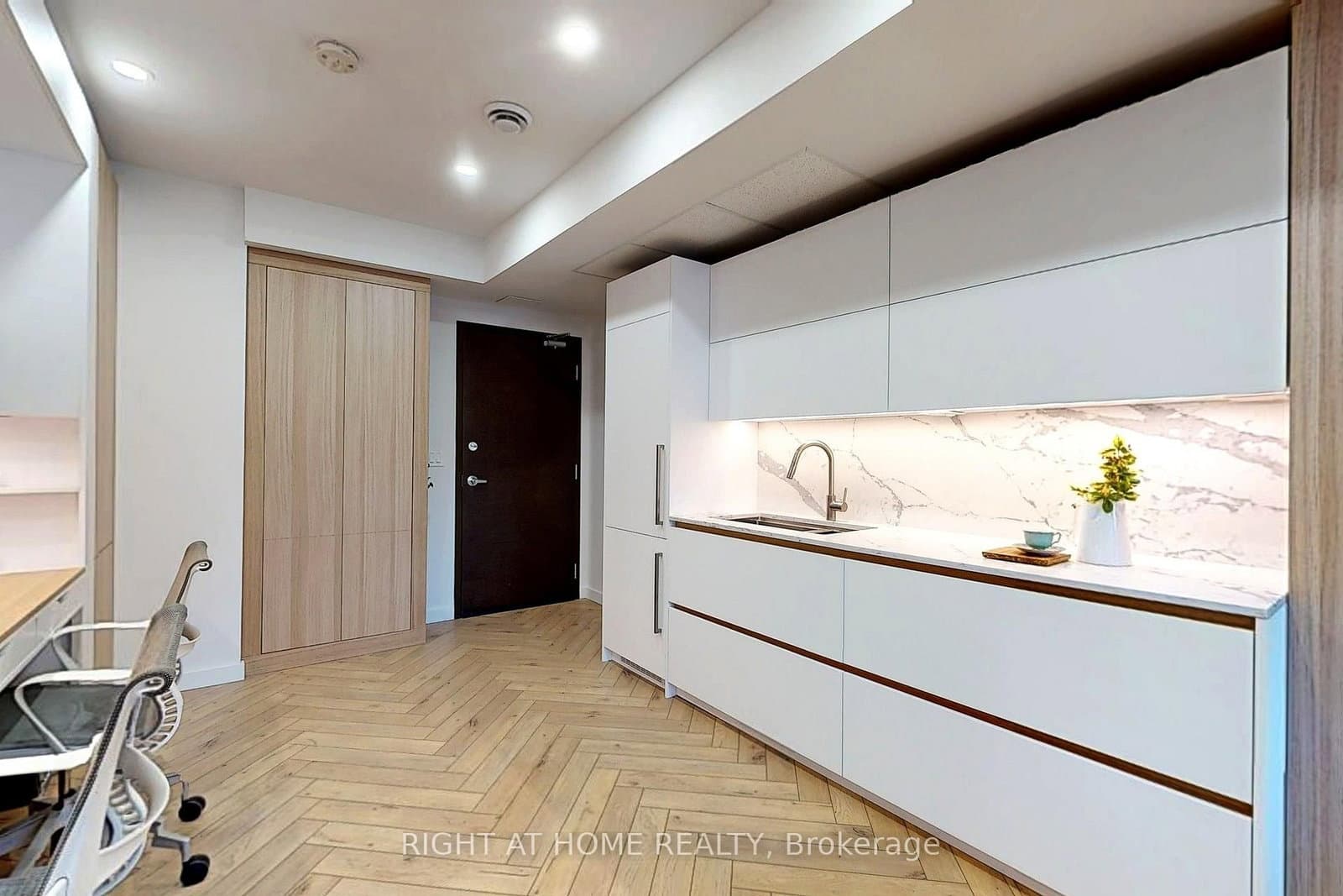 222 Finch Avenue W, Unit 217 thumbnail 10