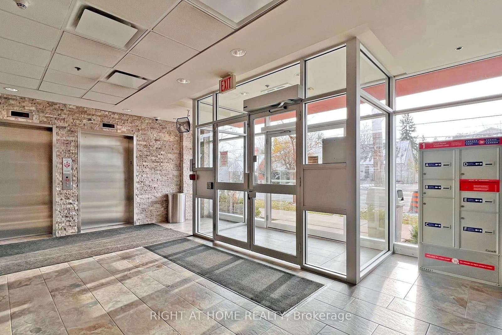 222 Finch Avenue W, Unit 217 thumbnail 4
