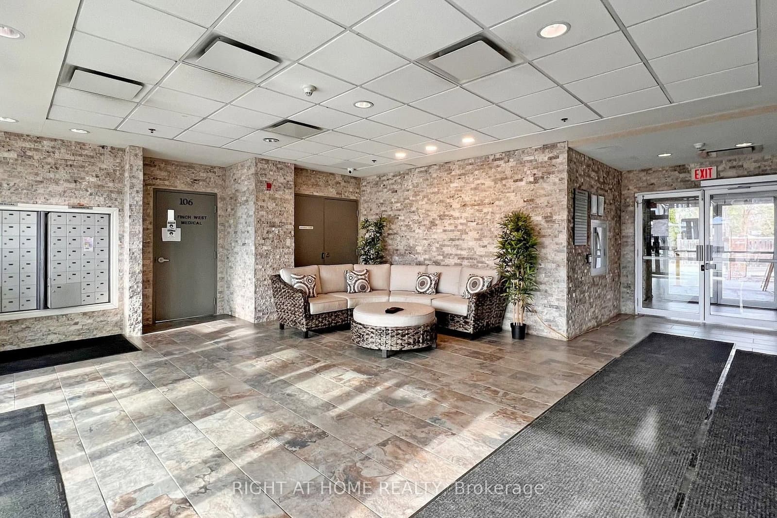222 Finch Avenue W, Unit 217 thumbnail 5