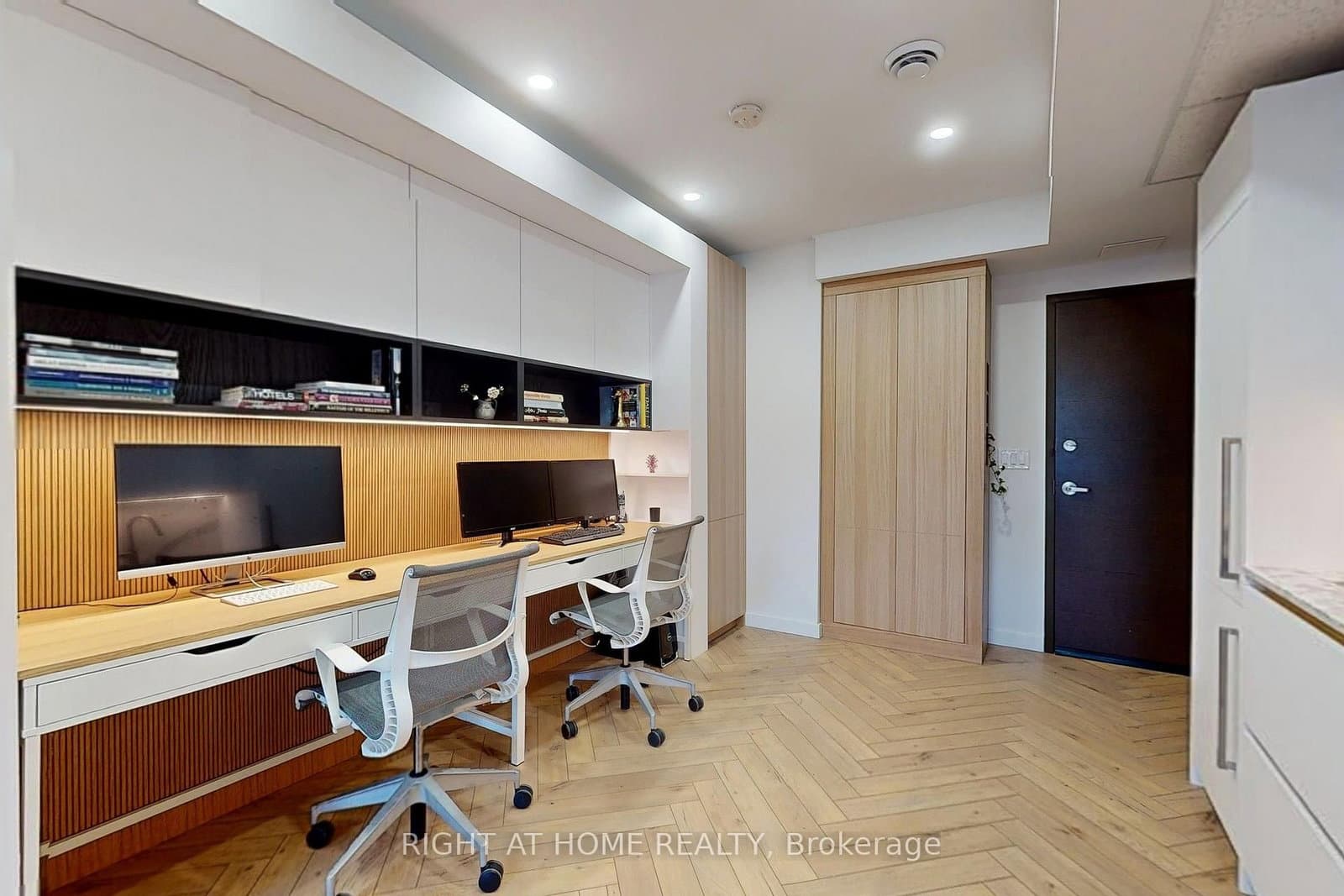 222 Finch Avenue W, Unit 217 thumbnail 8