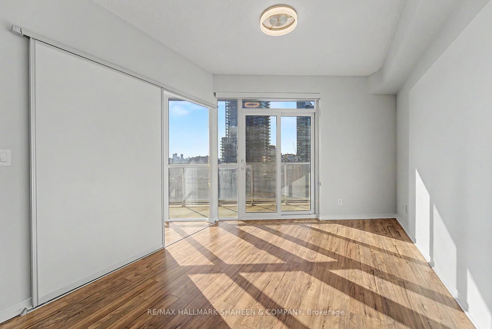 352 Front Street W, Unit 1815 thumbnail 18