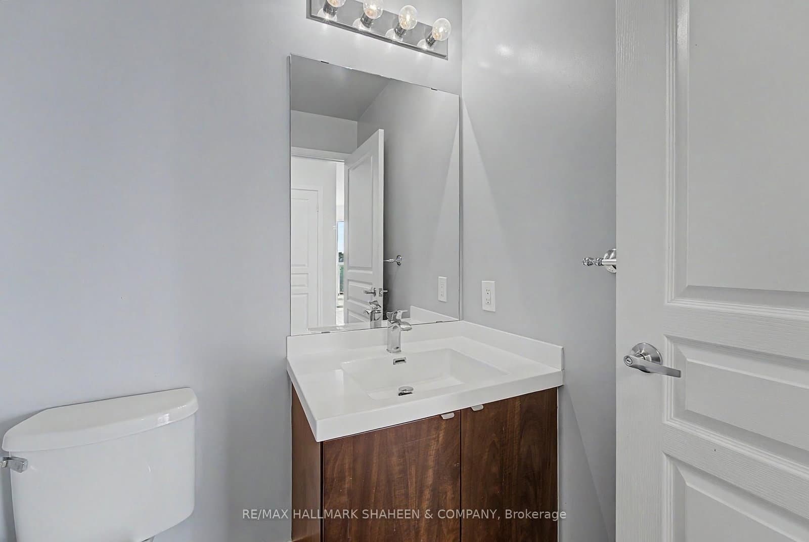 352 Front Street W, Unit 1815 thumbnail 4